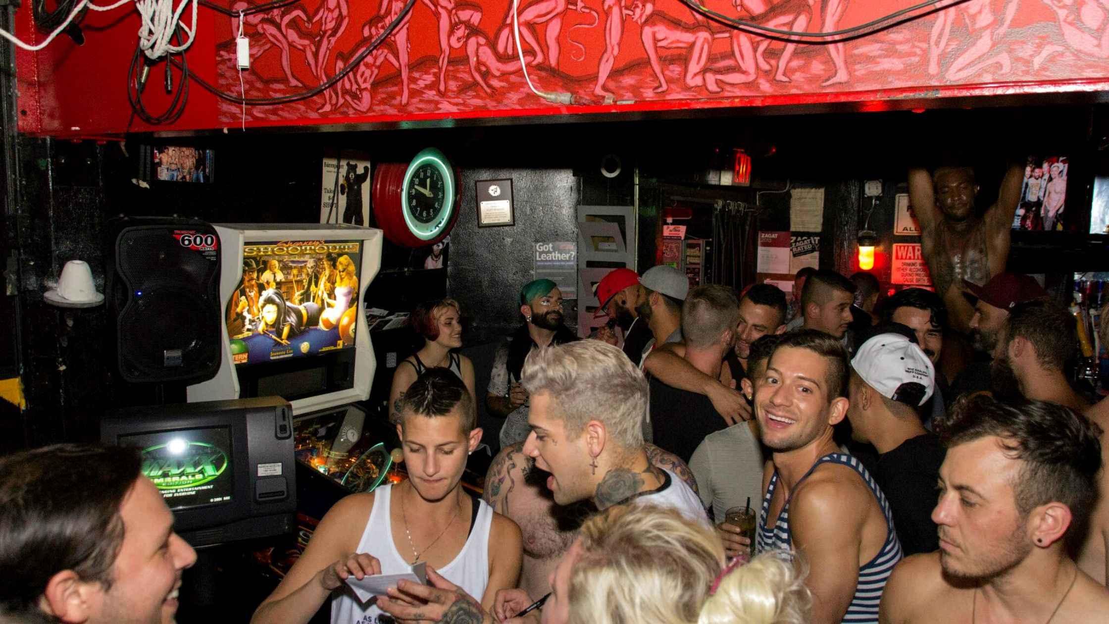The 10 Best Gay Bars In San Francisco