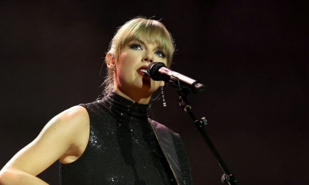 Ticketmaster Site Crashes During Taylor Swift Presale!!!
