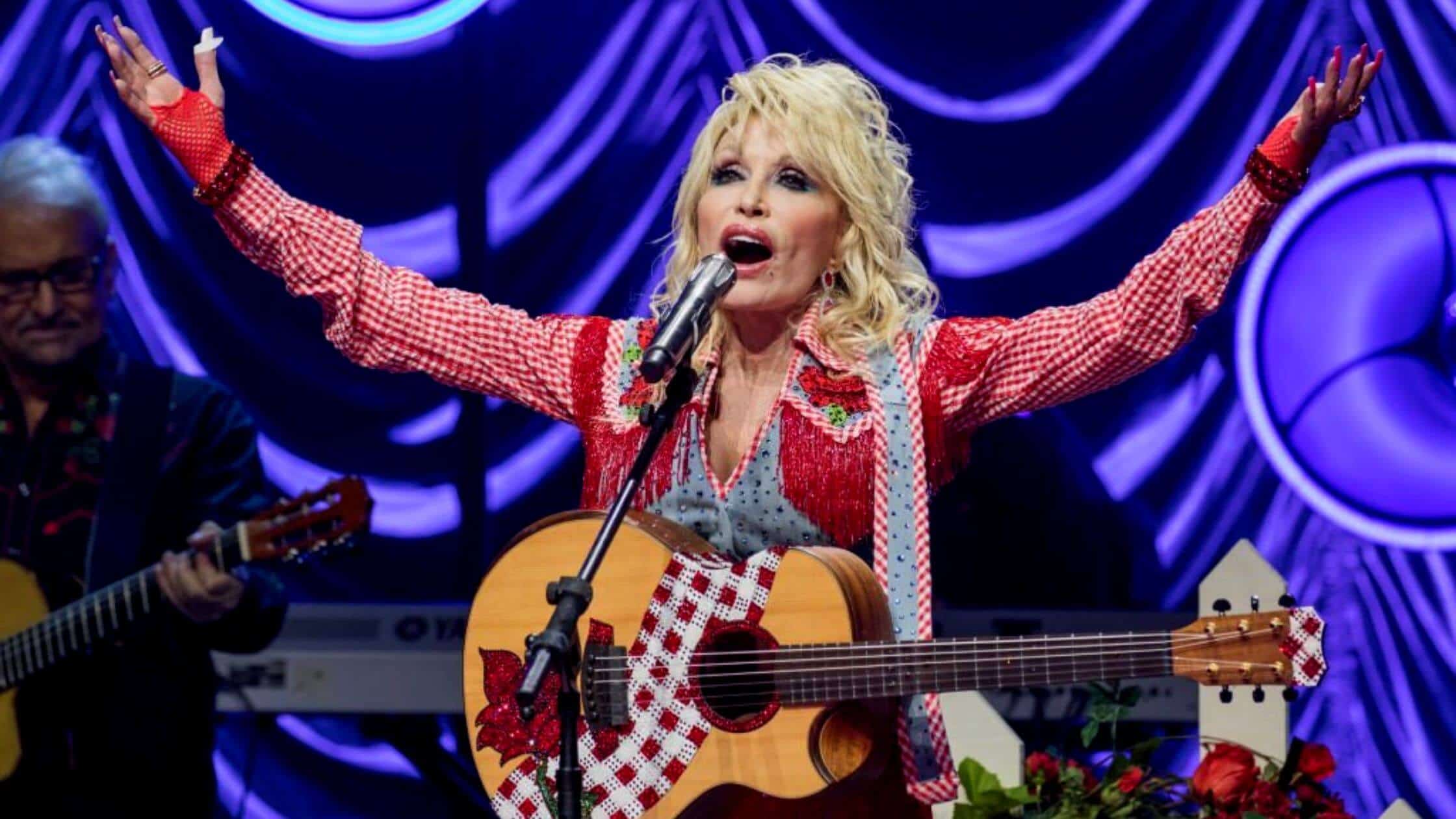 Dolly 'Regrets' Secret Song Hidden In Dollywood Theme Park