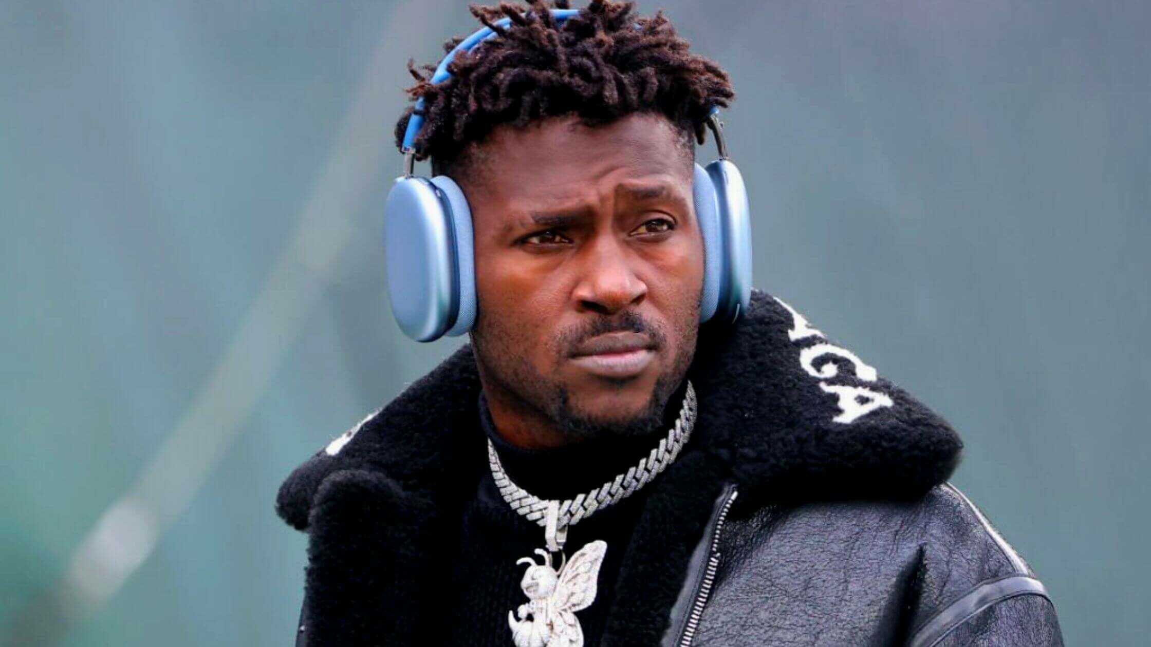 Tampa Police Issue Arrest Warrant For Antonio Brown For Domestic Assault