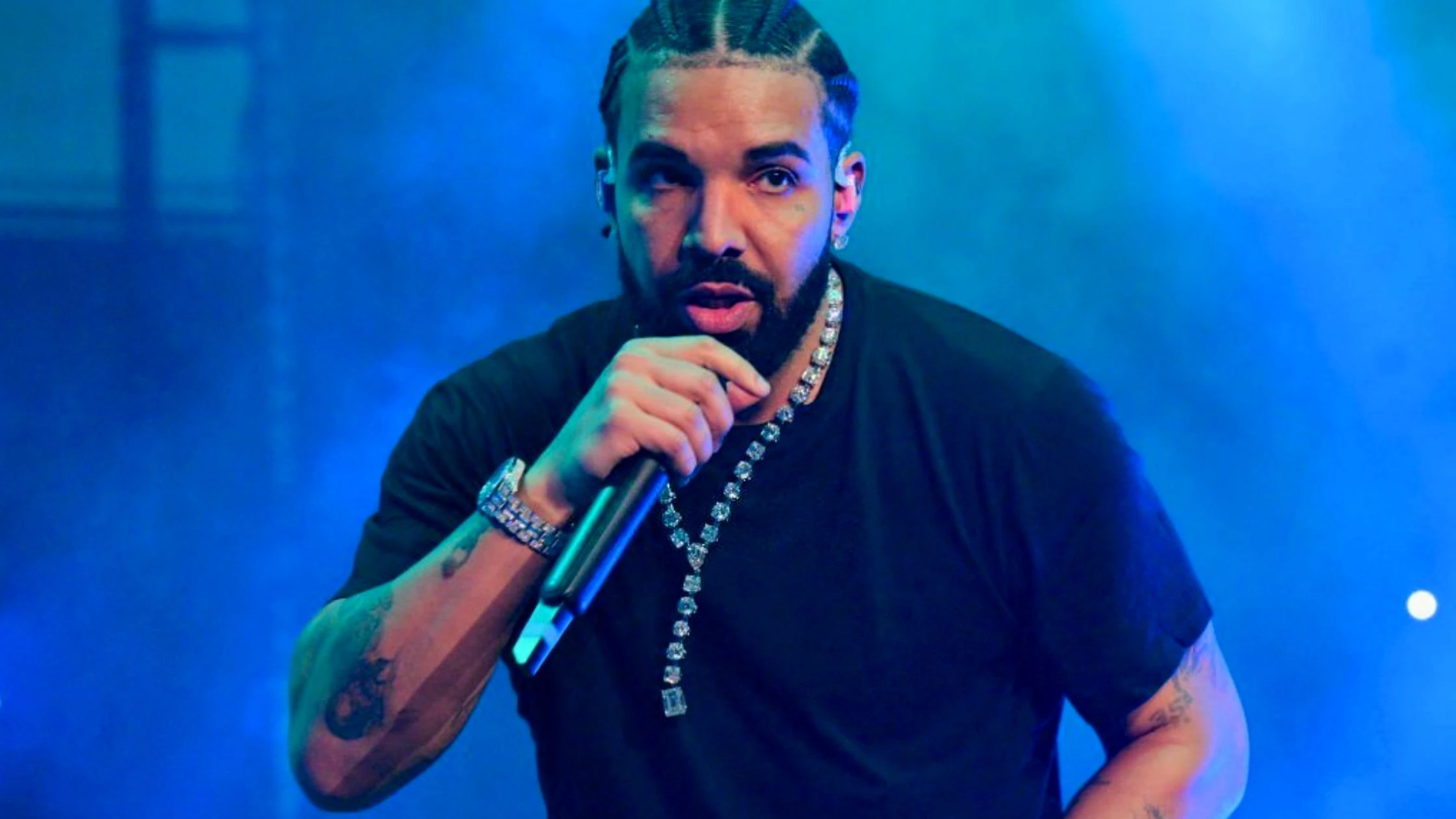 Drake Teases Summer Tour With 21 Savage Are These Leaks Reliable