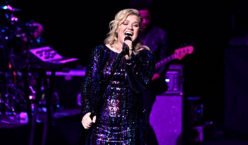 Kelly Clarkson Net Worth- How Rich Is She Age, Songs, And More