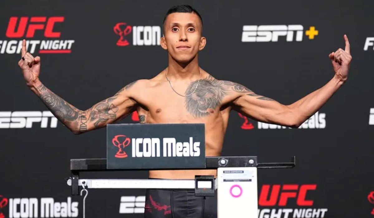 Is Jeff Molina Bisexual UFC Star Jeff Molina Comes Out As Bisexual After Being Outed