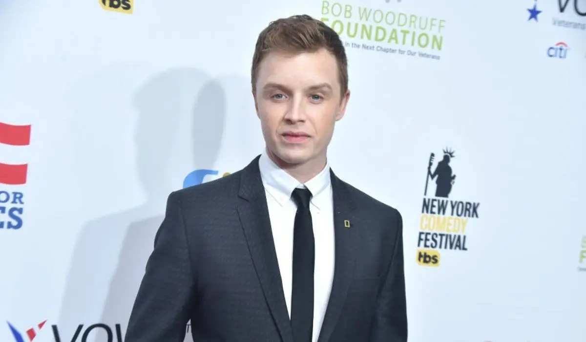 Is Noel Fisher Gay